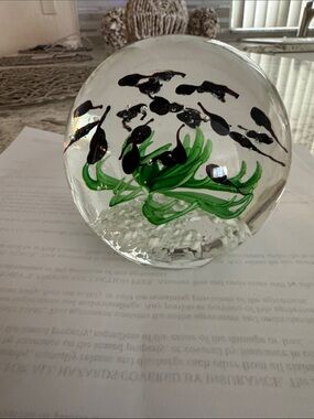Dynasty Gallery Heirloom Collectibles Tadpole Art Glass Paperweight hand-blown